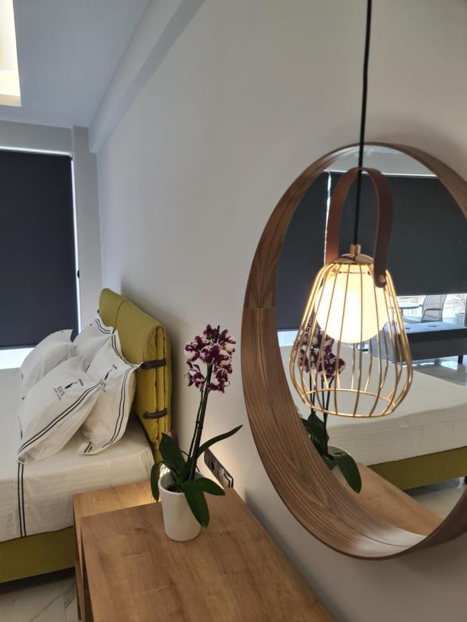 Ilia'S Luxury Suites - Adults Only 자일로카스트론 외부 사진