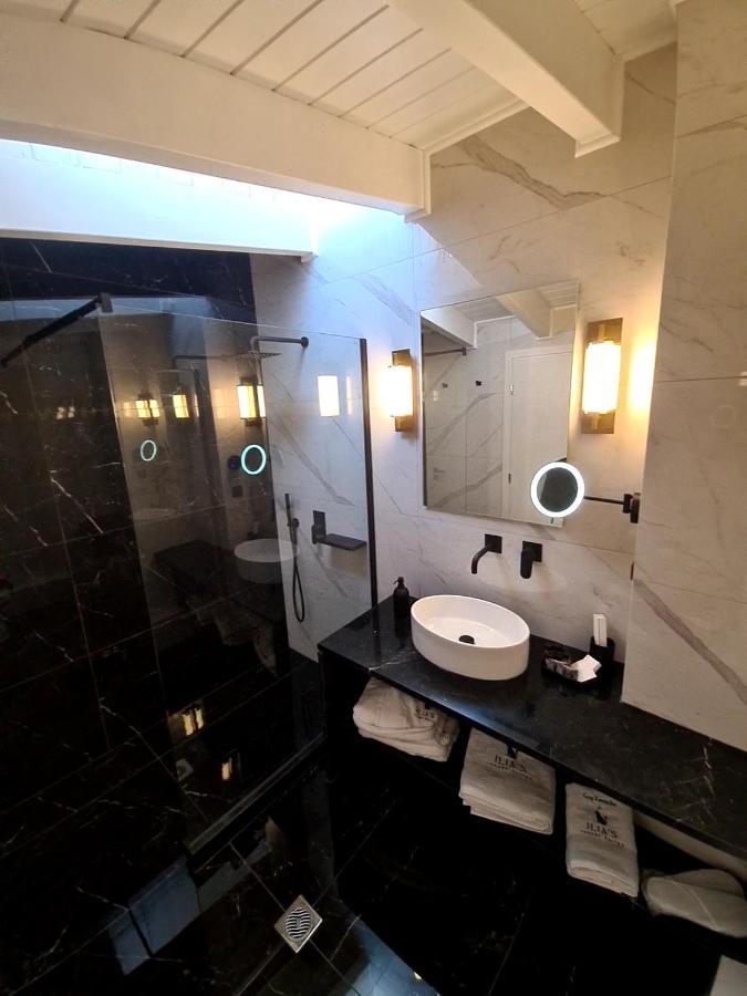 Ilia'S Luxury Suites - Adults Only 자일로카스트론 외부 사진